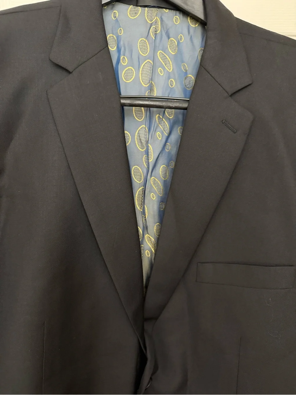 Cielo Black Men's Single-Breasted Suit Jacket